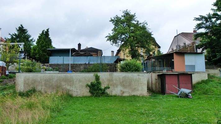 Rückwärtige Grundstücksansicht