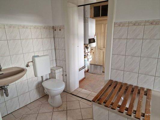 Bad mit Wirtschaftsraum