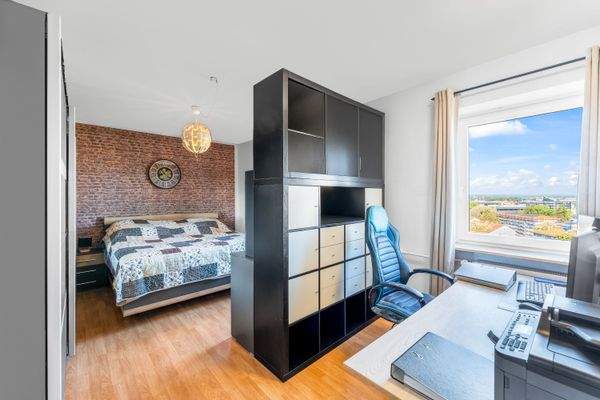 Geräumiges Schlafzimmer