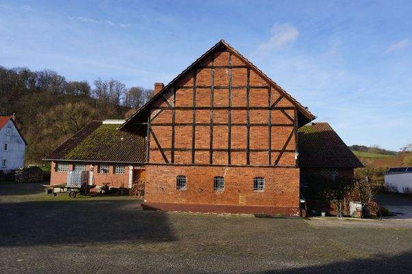 Blick auf die Scheune und Stall