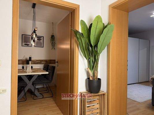 Schlafzimmer und Abstellraum EG