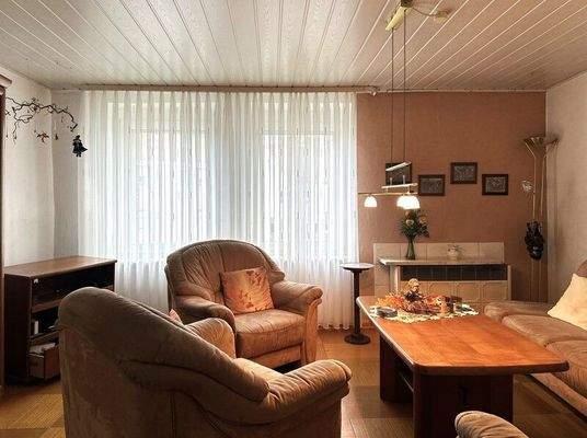 Wohnzimmer EG Ansicht 2