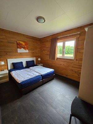 b04d69d5-3412-41bb-a2df-3437c800cc98