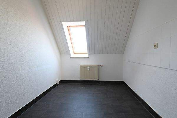 Büro DG (ehemals Küche)