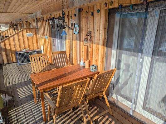 großer Balkon 2