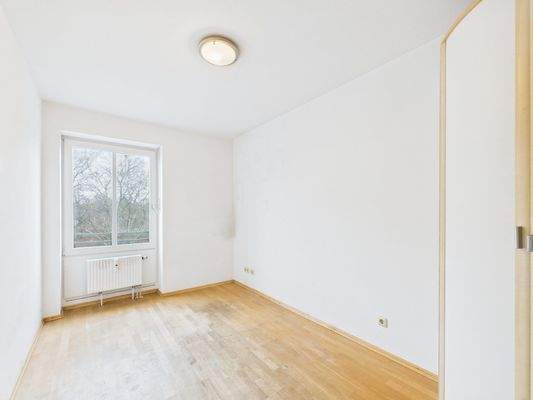 Kinder -/ Arbeitszimmer 2