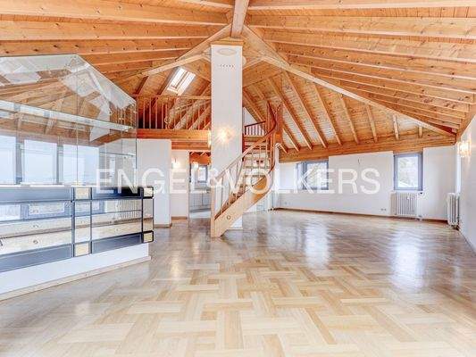 Großes Wohnzimmer ...