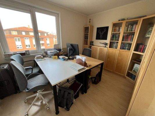 Arbeitszimmer 1.jpeg