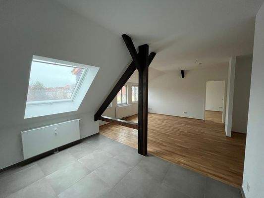 Blick ins Wohnzimmer.JPG