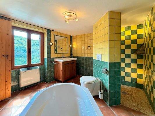 AL990_09 TERRA ITALIA IMMOBILIEN_REAL ESTATE_TESTI