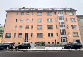 Haus Straßenansicht 2