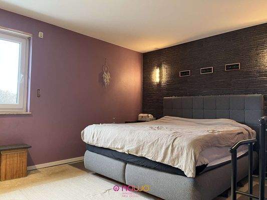 Groß und geräumig: das Schlafzimmer