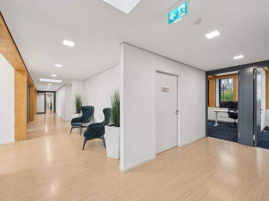Wartebereich im Flur