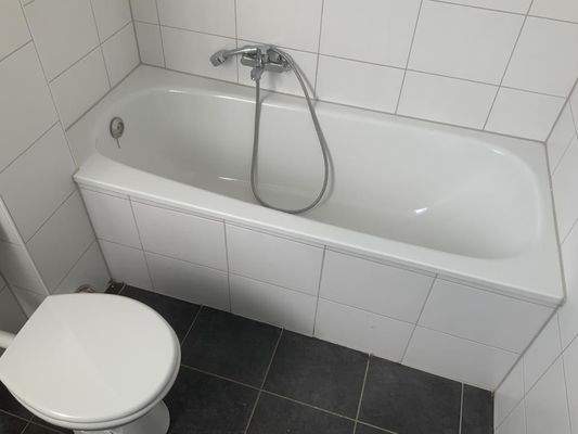 F8B52B3A-9199-48BF-9E19-283584F8ADBF