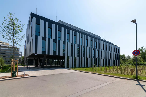 regus-berliner-strasse-300-cow