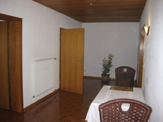 großzügige Essdiele.JPG