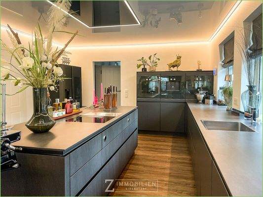 Dampfgarer, integrierte Kaffeemaschine etc.