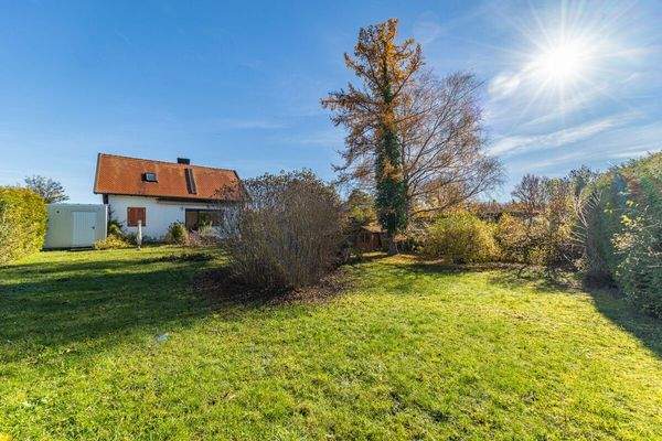 Schönes Grundstück