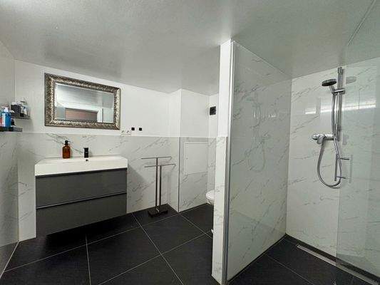 Einliegerwohnung Badezimmer