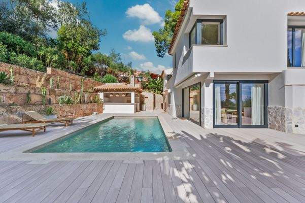 Pool in villa in Costa d_en Blanes 5