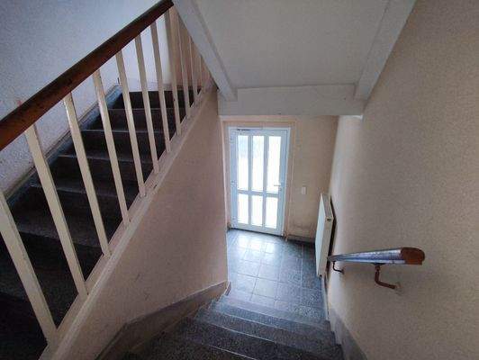 Treppenhaus-Hinterausgang