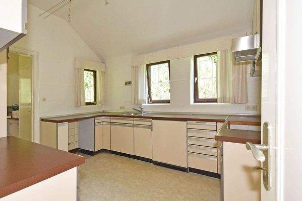 gut geschnittene Küche