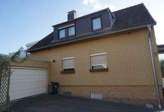 Blick vom Hof vor dem Haus