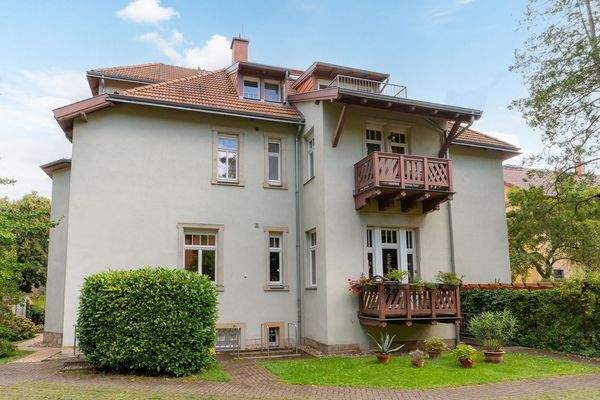 Blick zur Wohnung im Hochparterre