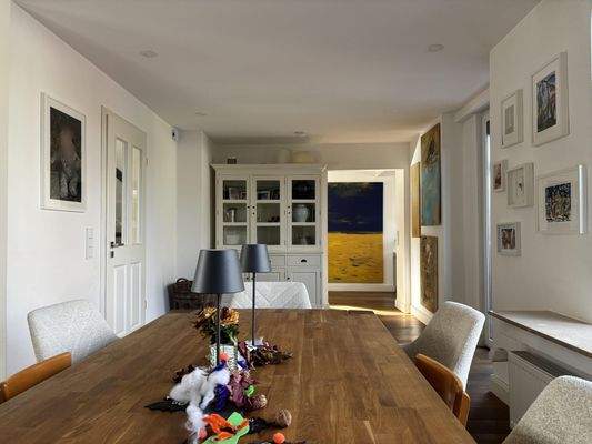 Wohnzimmer mit Essecke