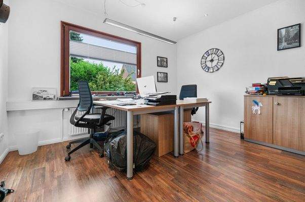 Büro / Schlafzimmer EG