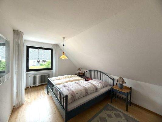 OG Schlafzimmer Bild 1