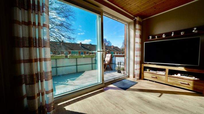 Wohnzimmer zum Balkon