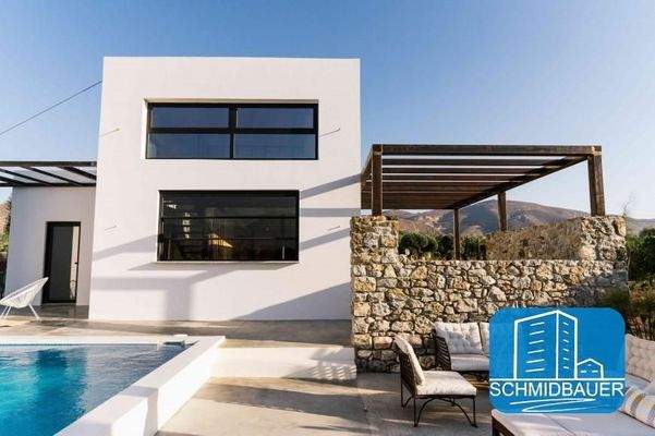 Kreta, Petrokefali: Villa mit Pool und großem Garten zu verkaufen