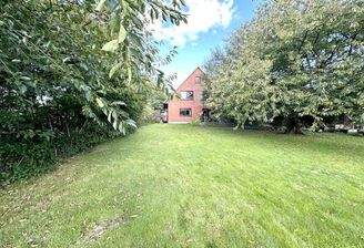 Haus Rückseite Garten