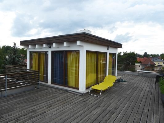 Dachterrasse mit Wintergarten