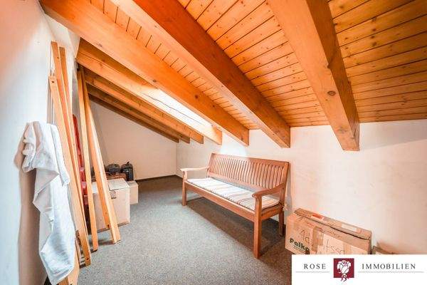 Spielzimmer/Abstellraum 1