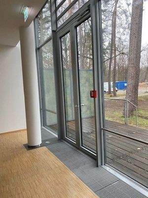 Ausgang zur Terrasse.jpg