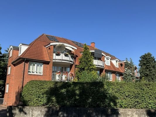 Ansicht gesamtes Haus von der Straße 