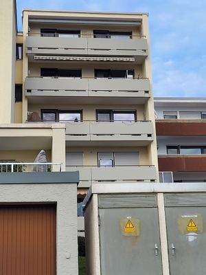 Balkon mit Markise.jpg