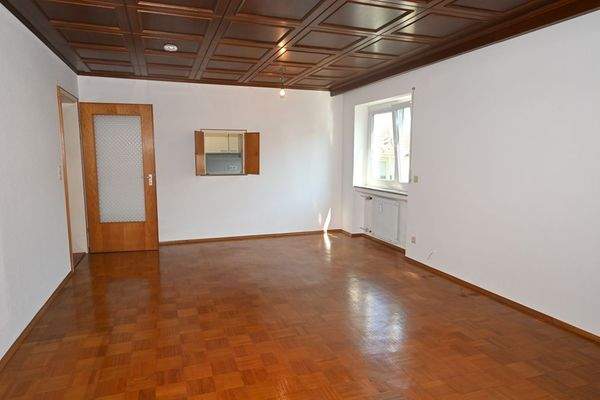 Wohnen mit Durchreiche