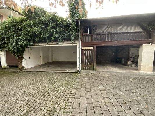 Doppelgarage und Carports