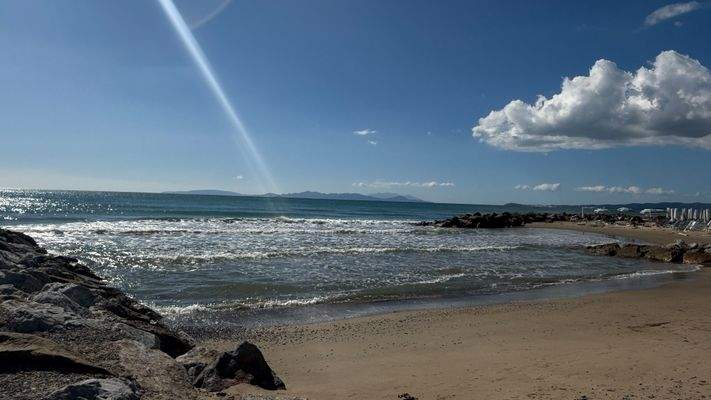 Strand Follonica in der Nähe