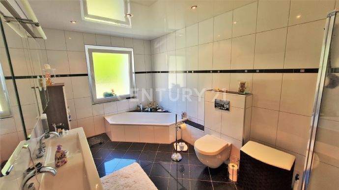 Badezimmer im Erdgeschoß