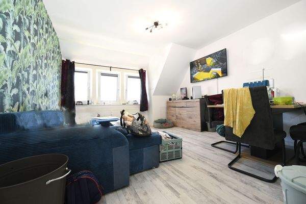 Haus.-Nr. 24 - Dachgeschoss-Whg.