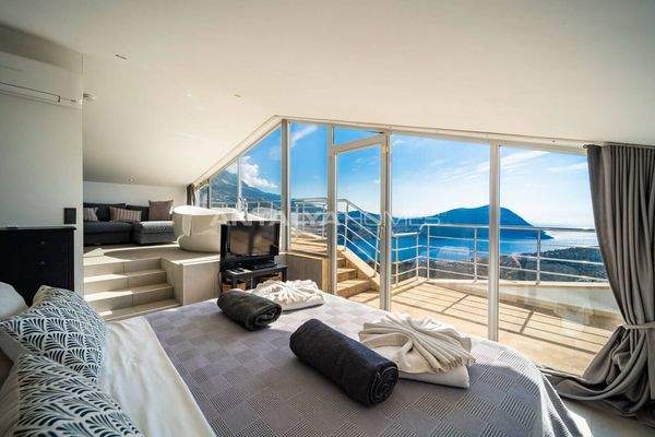 Elegant Villa with Private Pool, Garden and Sea Views in Kalkan