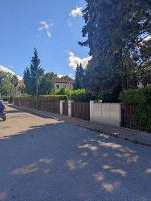 35m Straßenfront ruhige Lage