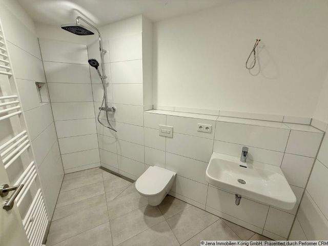 Erstbezug! Zentrumsnahe Zweizimmerwohnung mit Loggia & Einbauküche - Photo 4