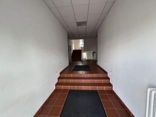 Eingangsbereich Gebäude