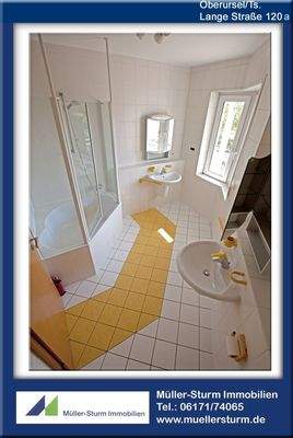Oberursel  Lange Straße 120a 11 OG Bad 1.jpg
