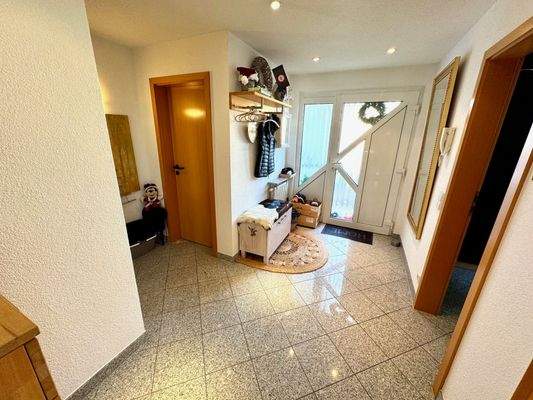 B4 Eingangsbereich.jpg